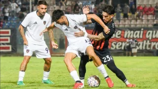 Calcio Coppa Italia: Crotone-Cosenza 0-2