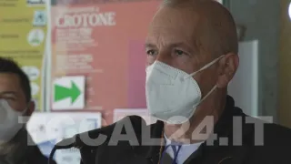 VIDEO | Bonifica a Crotone, sopralluogo dell'assessore De Caprio: «Bisogna nominare il commissario»