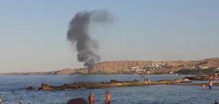 Crotone, esplosione e fumo nero da un noto lido balneare