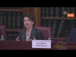 Violenza donne, Roccella: "Oggi bella pagina scritta insieme, Ddl per fermare catena di morte"