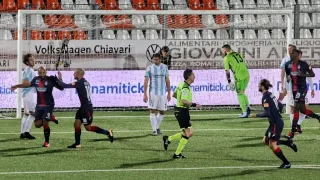 Calcio, Armenteros e Simy regalano la vittoria esterna al Crotone