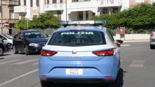 Crotone, arrestato 24enne per spaccio: era in possesso di mezzo chilo di cocaina