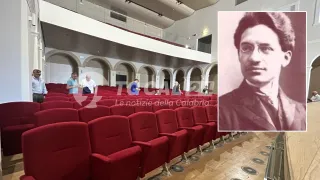 Crotone: intitolato al maestro Vincenzo Scaramuzza il nuovo teatro
