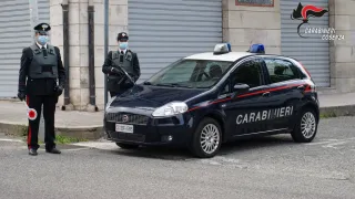 Covid, controlli dei Carabinieri a Rossano: chiusi tre locali e multate cinque persone senza mascherina