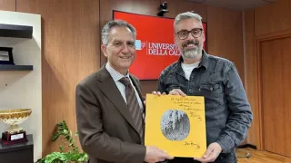 L'omaggio di Brunori al rettore dell'Unical, "la seconda persona più popolare dell'ateneo"