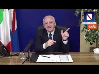 De Luca: "Io malato e in cura in Basilicata? Probabilmente a base di Aglianico del Vulture"