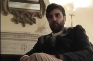 Helios: le armi, la Chiesa e l'omosessualità nell'ultima opera di Giuseppe Barilaro