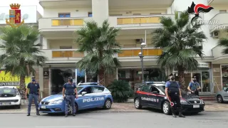 Corigliano Rossano, controlli nella movida: multati due locali per assembramento e due persone senza mascherina