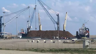 Crotone, 37enne morto mentre lavorava nel porto industriale