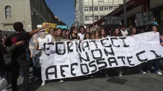 Dimensionamento scolastico: protestano studenti e docenti del "Galluppi"
