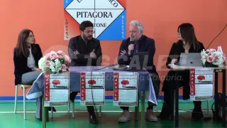 L'evoluzione della 'ndrangheta: il procuratore Guarascio incontra gli studenti