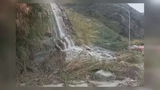 Maltempo in Calabria: frana nel Cosentino, strada chiusa
