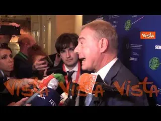 Urso: "Gli interventi sul caro voli non sono tetto a tariffe, ma maggiore tutela per cittadini"
