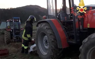 Si ribalta con il trattore: muore un agricoltore a Corigliano Rossano