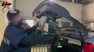 Trovati con 4 kg di cocaina: arrestati presunti corrieri