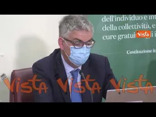 Brusaferro (Iss): “Calano i contagi tra gli operatori sanitari. Risultato dei vaccini”