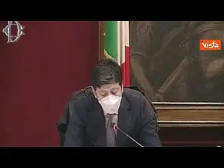 Astrazeneca, Speranza: "Fiducia in Ema e Aifa, domani auspichiamo di avere i risultati"