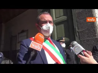 25 aprile, de Magistris. "Bisogna continuare a resistere"