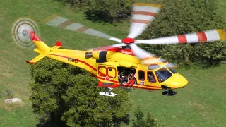 Accusa malore mentre è in coda sulla ss 106: morto 56enne