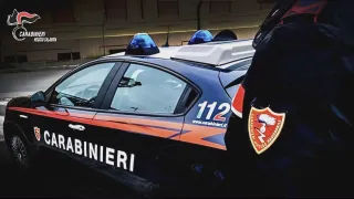 Finte badanti rubano soldi e gioielli ad anziano: 3 misure cautelari