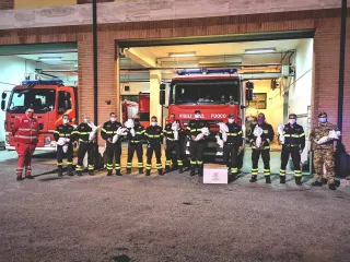 Crotone, i Vigili del Fuoco comprano le uova per i bimbi indigenti e ricoverati in ospedale