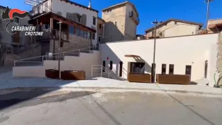 Reati contro la P.A., 15 indagati: nel mirino il "Borgo di Steven Tyler"