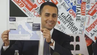 Coronavirus, Di Maio alla stampa estera: «Coinvolto lo 0,089 della popolazione» (VIDEO)