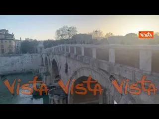 Il sole tramonta sopra il Lungotevere, il time lapse