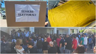 I lavoratori Abramo CC consegnano al prefetto le tessere elettorali