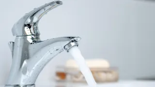 Catanzaro, riparata la conduttura: riprende l’erogazione dell’acqua