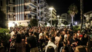 Movida a Crotone, in vigore una nuova ordinanza: città divisa in quattro aree, con orari e decibel prefissati