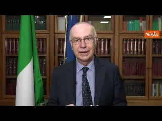 Rezza (Min. Salute): “Anche in estate indossate mascherina in casi di aggregazione persone”