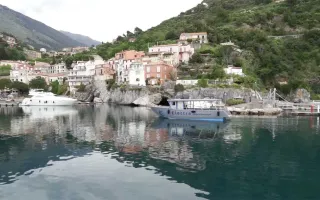A San Nicola Arcella la prima imbarcazione ibrida ad energia solare per il trasporto turisti