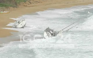 Quei relitti degli sbarchi mai rimossi dalla Riserva marina: ad Isola Capo Rizzuto nasce un comitato di cittadini
