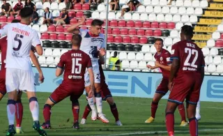 Calcio Serie B, il Crotone cade in casa del Cittadella