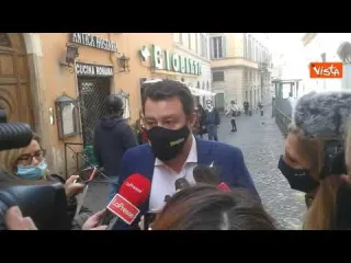 Salvini: "Renzi? Incontrare Servizi normale, anche in Autogrill"