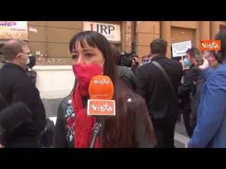 Protesta lavoratori del settore Matrimoni a Napoli: "Il Governo è incapace a dare risposte"