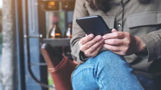 Revenge porn, sequestro di persona ed atti persecutori: arrestato 39enne