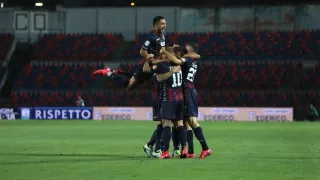 Serie B: il Cosenza vince e si salva all'ultima giornata, cade il Crotone in trasferta