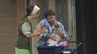 "Tre uomini e una culla" in scena al Comunale