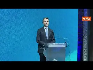 Di Maio: "Lasciamo a estremisti veti, noi per unità"