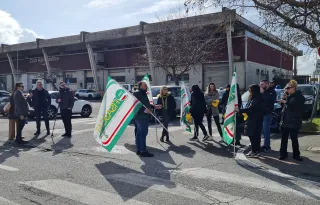 Punti vendita nell'aeroporto di Lamezia Terme, Fisascat Cisl dopo la protesta: presto un nuovo bando della Sacal