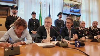 Traffico di droga ed estorsioni, blitz interforze: 54 le misure cautelari