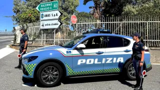 A2, oltre due chili di cocaina nascosti in auto: arrestato un giovane