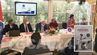 VIDEO | Calcio e cucina: presentato a Crotone il volume "Alimentiamo la solidarietà"