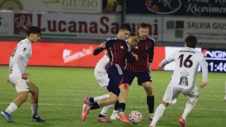 Cosenza, rimonta di carattere col Picerno: 1-2 esterno e primi tre stagionali