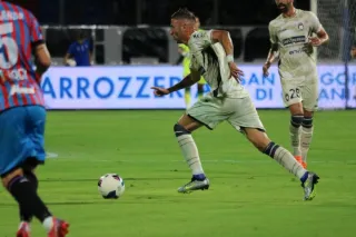 CALCIO | Crotone, buona la prima: gli squali vincono di misura a Catania