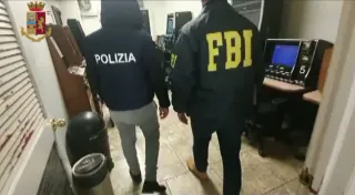 Blitz di Polizia ed FBI nel Crotonese: fermati 18 affiliati della cosca Corigliano-Comito (VIDEO)