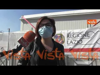 "Bene che Draghi si sia vaccinato, dobbiamo farlo tutti” le voci dall’hub di Roma Termini