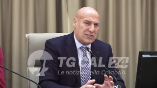 Crotone: si dimette il sindaco Vincenzo Voce